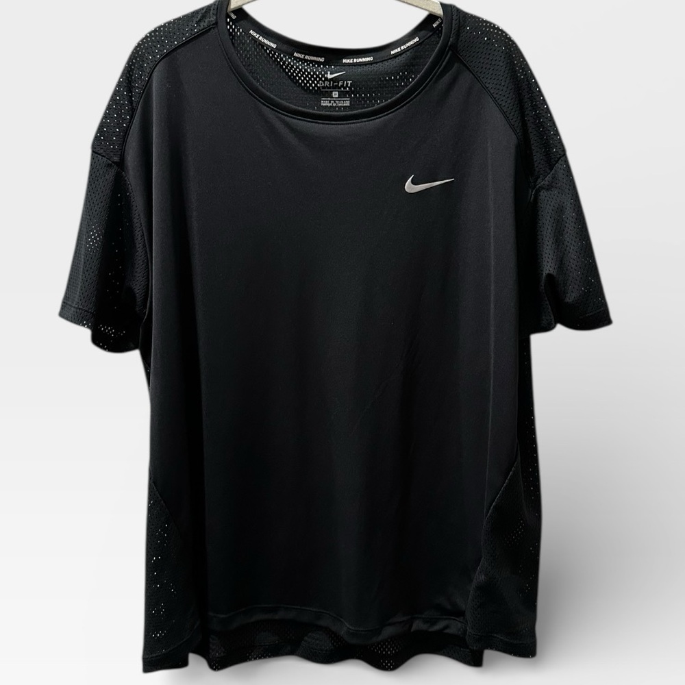 Nike Dri-FIT Running Shirt | Women’s 1X | Black Mesh Back